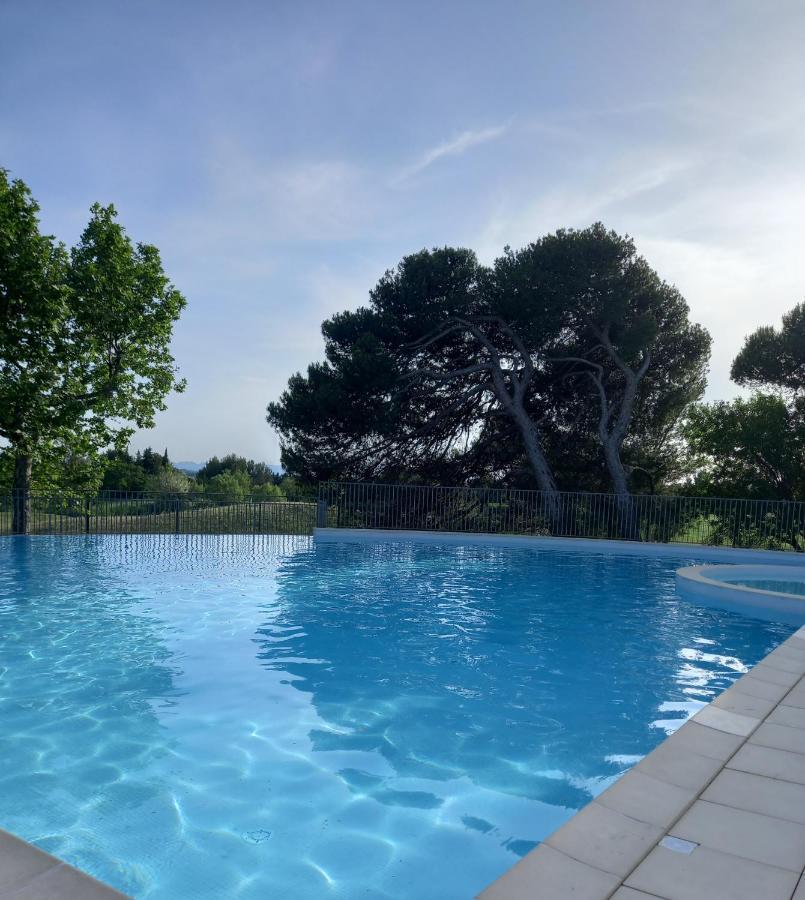 Appartement Cosy Pour Un Sejour Bien-Etre Climatise Saumane-de-Vaucluse ภายนอก รูปภาพ